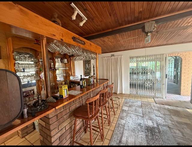 3 BEDROOM HOUSE FOR SALE IN VANDERBIJLPARK SE 6